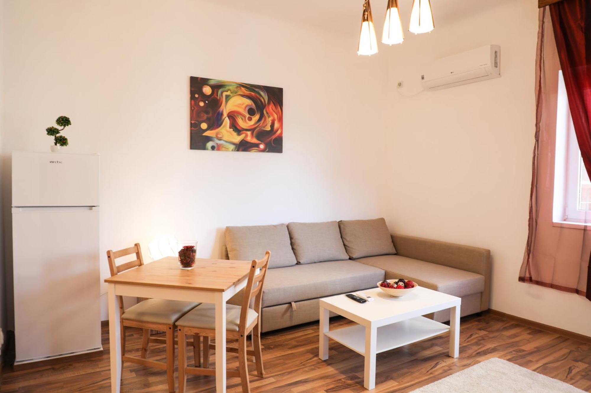 Ultracentral Apartament With Balcony - Old Town Bucureşti Eksteriør bilde