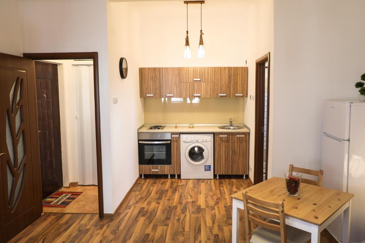 Ultracentral Apartament With Balcony - Old Town Bucureşti Eksteriør bilde