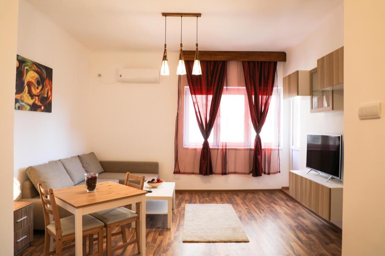 Ultracentral Apartament With Balcony - Old Town Bucureşti Eksteriør bilde